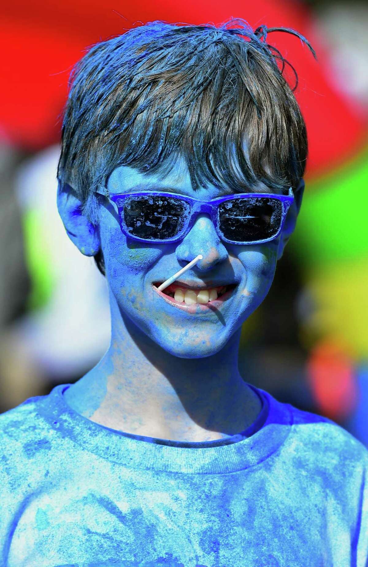 In Photos: Color run in Greenwich turns kids, adults into rainbows — and  all for a good cause