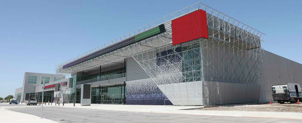 Tech Port + Arena devrait ouvrir fin avril à Port San Antonio et accueillera le sommet technologique de la ville.
