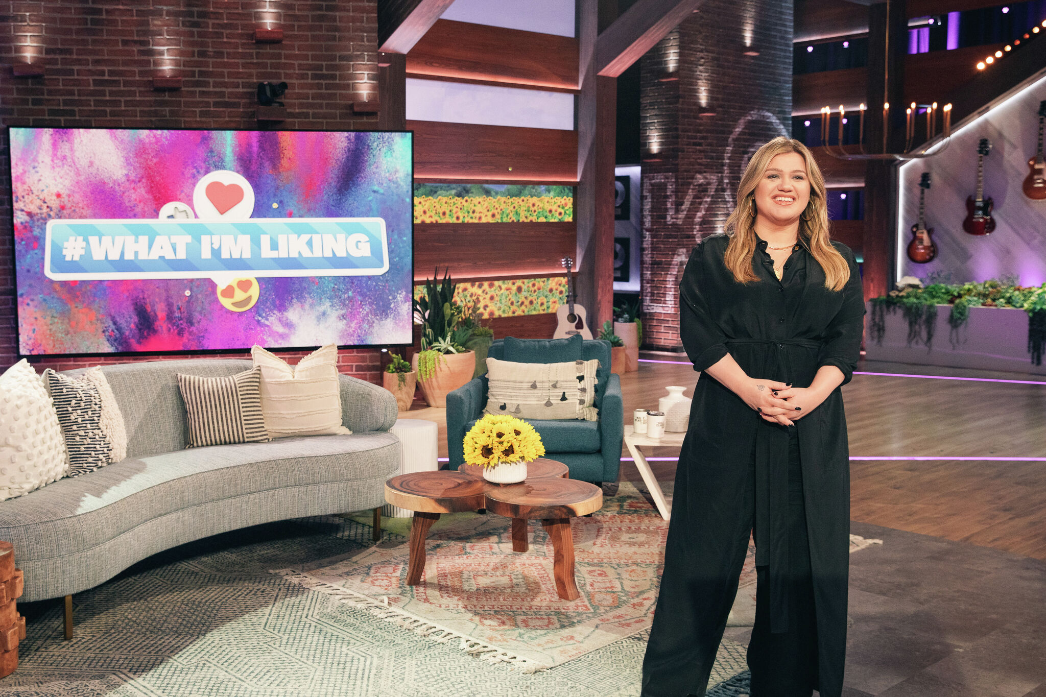 Lobster Landing, other CT landmarks featured on 'The Kelly Clarkson Show' - Vimarsana News