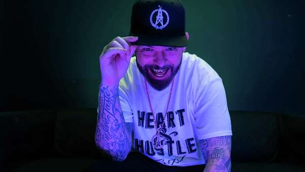 Pioneering Houston rapper Paul Wall still tippin' at age 40