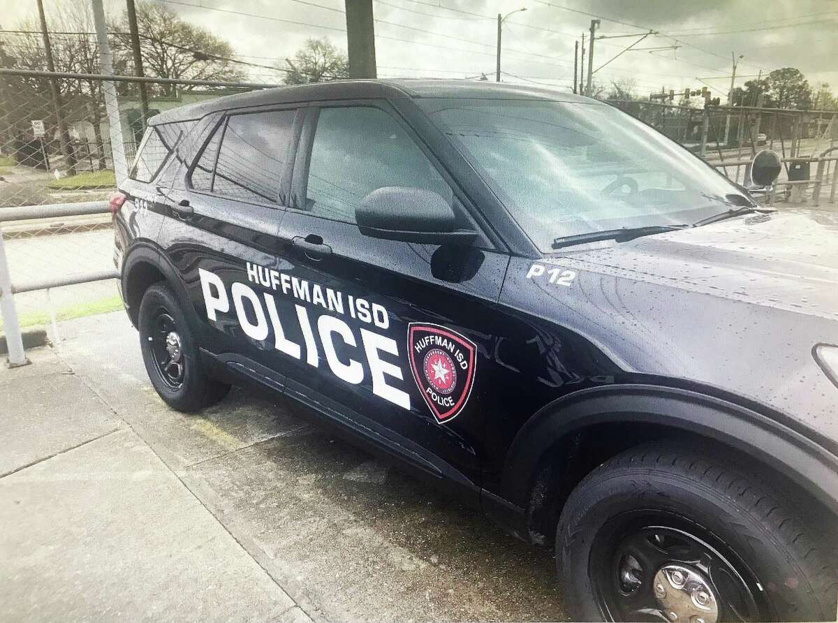 It’s not finished yet, but the decals have already been applied. The new police vehicles still need lights, sirens, and radio equipment before use on the street.