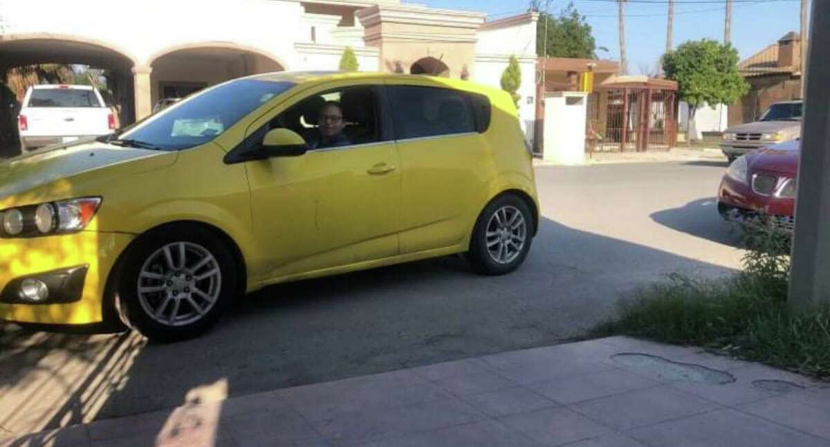The Laredo family was last seen in this yellow Chevrolet Sonic 2014 bearing Texas license plates NBX-4740.
