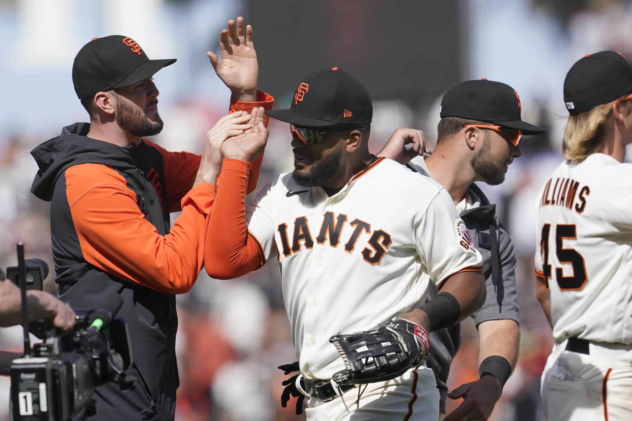 Giants option Heliot Ramos back to Triple-A Sacramento after debut