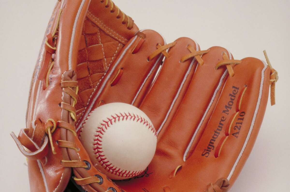 KODAK PHOTO CD IMAGE OF baseball glove with baseball