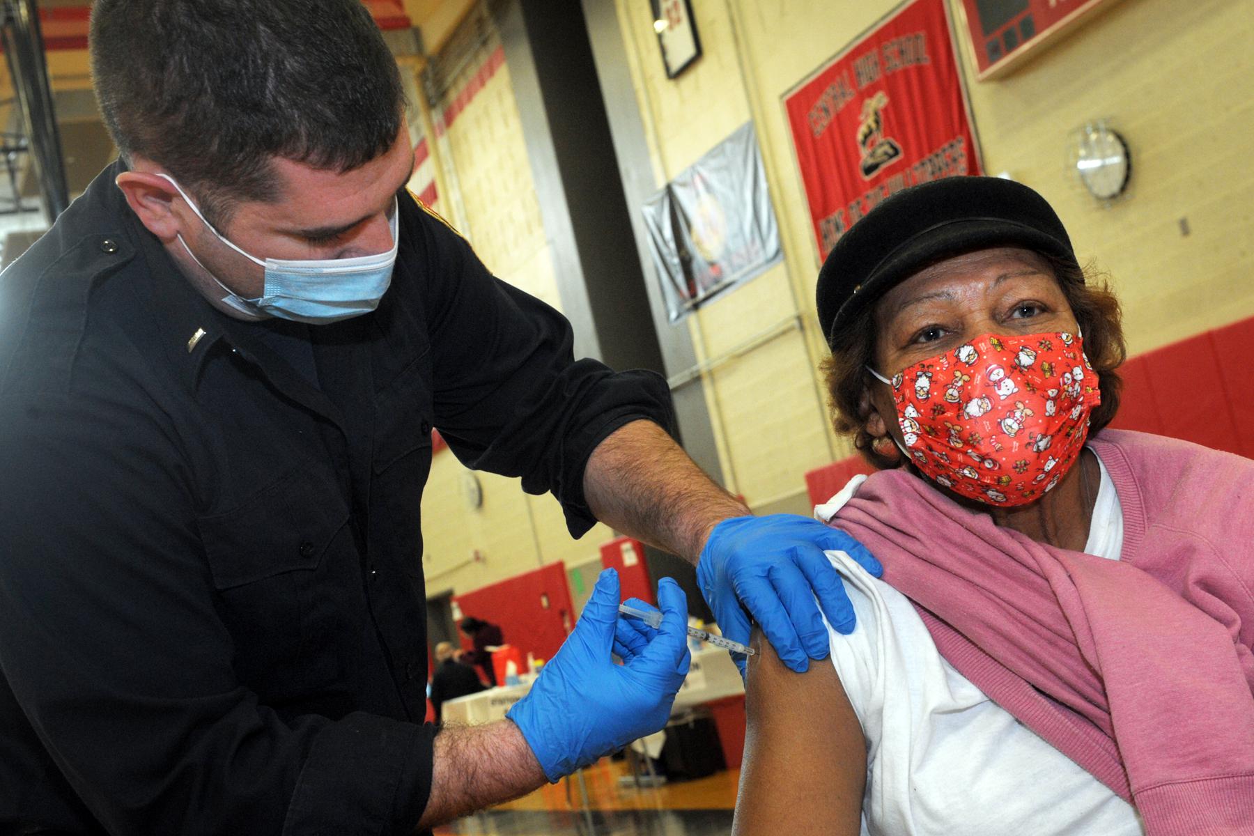 Bridgeport city employees getting $5.3 million in COVID bonuses - Vimarsana News
