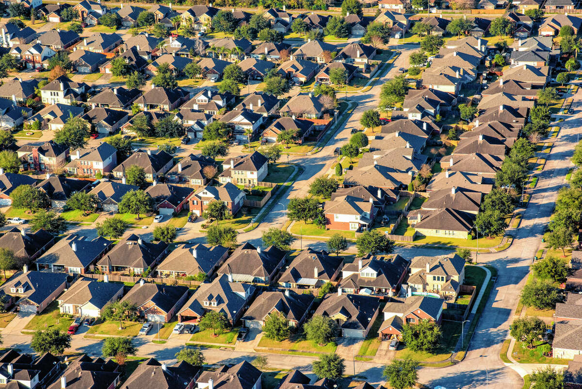 Houston's average home price sets new record at over 400,000