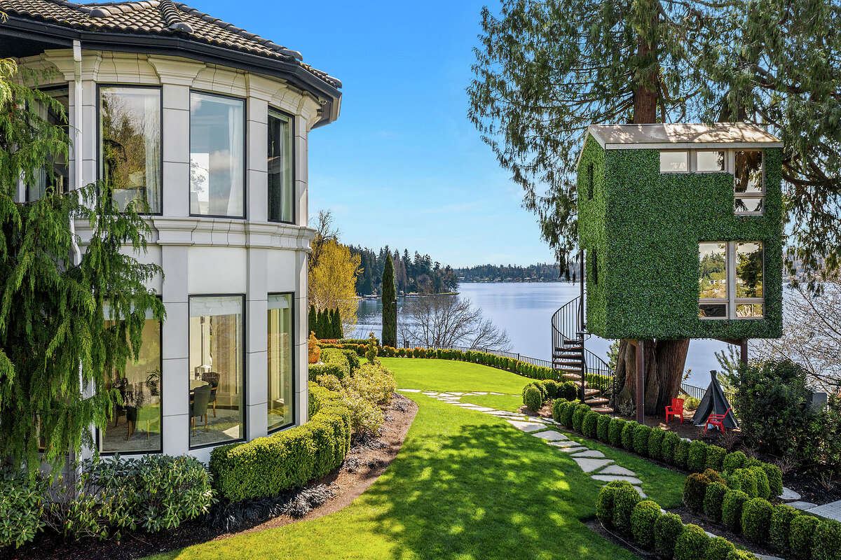 Seattle celebs Russell Wilson and Ciara put their massive Bellevue