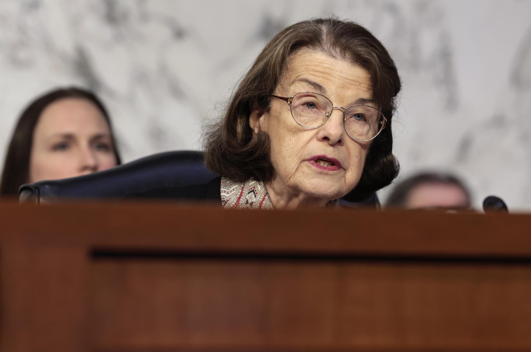 Editorial: If Feinstein is mentally unfit, Democrats need to tell her openly. And she should resign - Vimarsana News