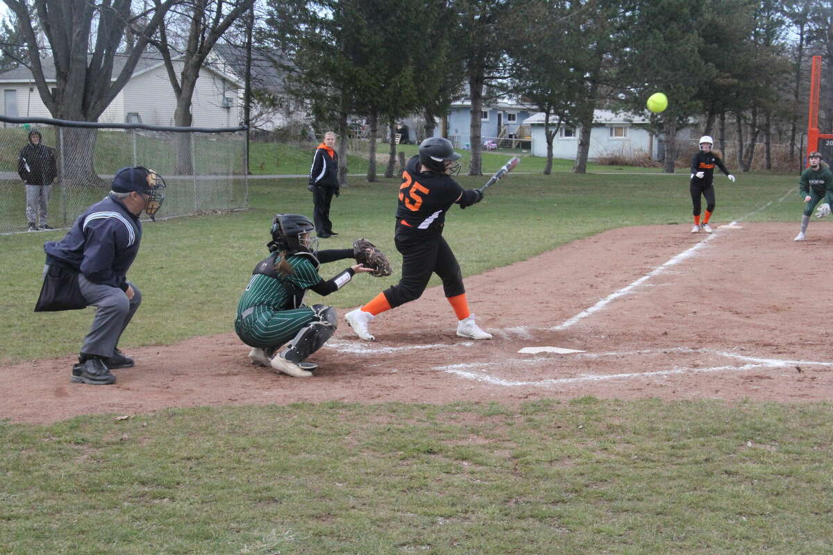 Ubly baseball sweeps, softball splits Laker in Thursday action