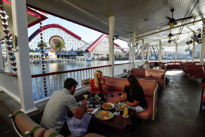 Disneyland Has A Secret Dining Room, No Membership Required