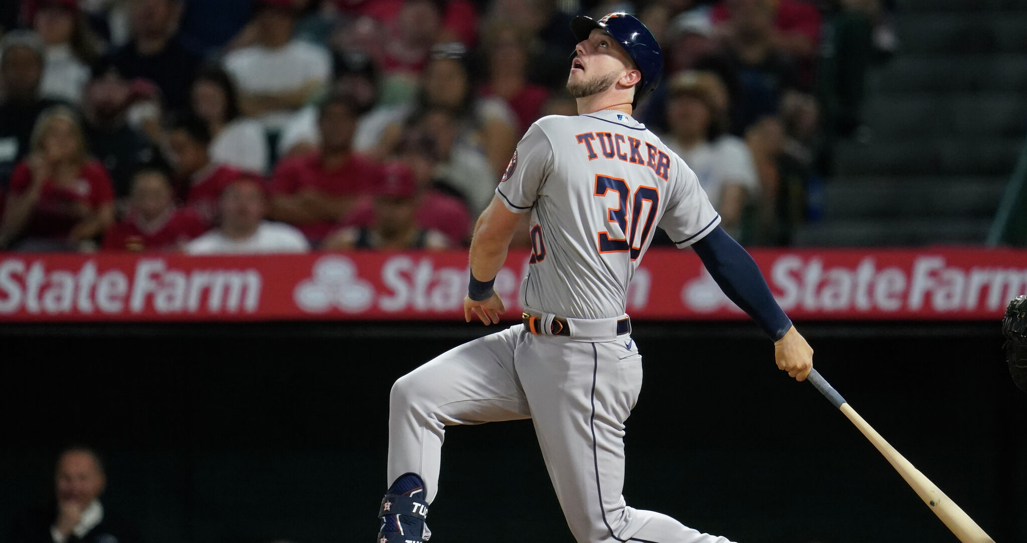 Kyle Tucker's 9th-inning grand slam off Félix Bautista lifts Astros to 7