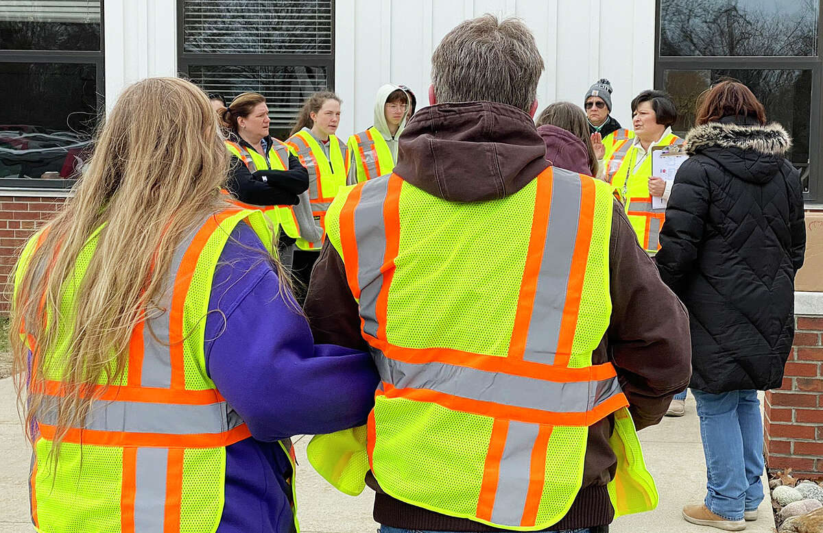 Community Chest donation means more food for Caseville pantry
