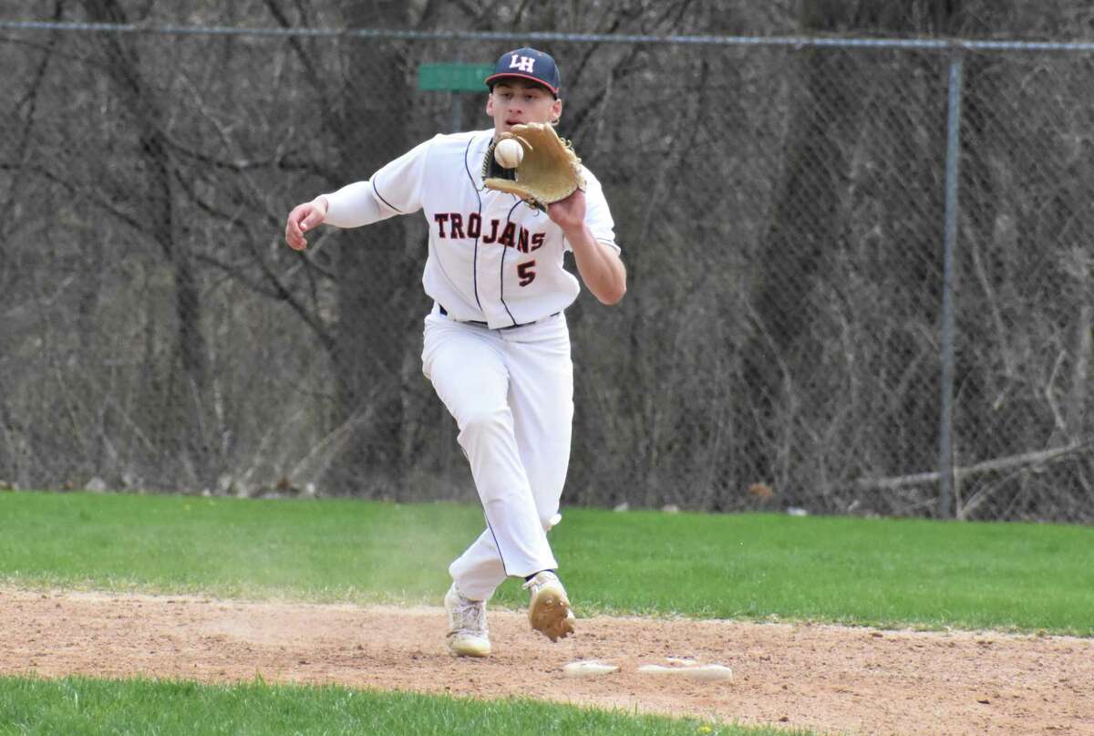 Shelton baseball edges Lyman Hall