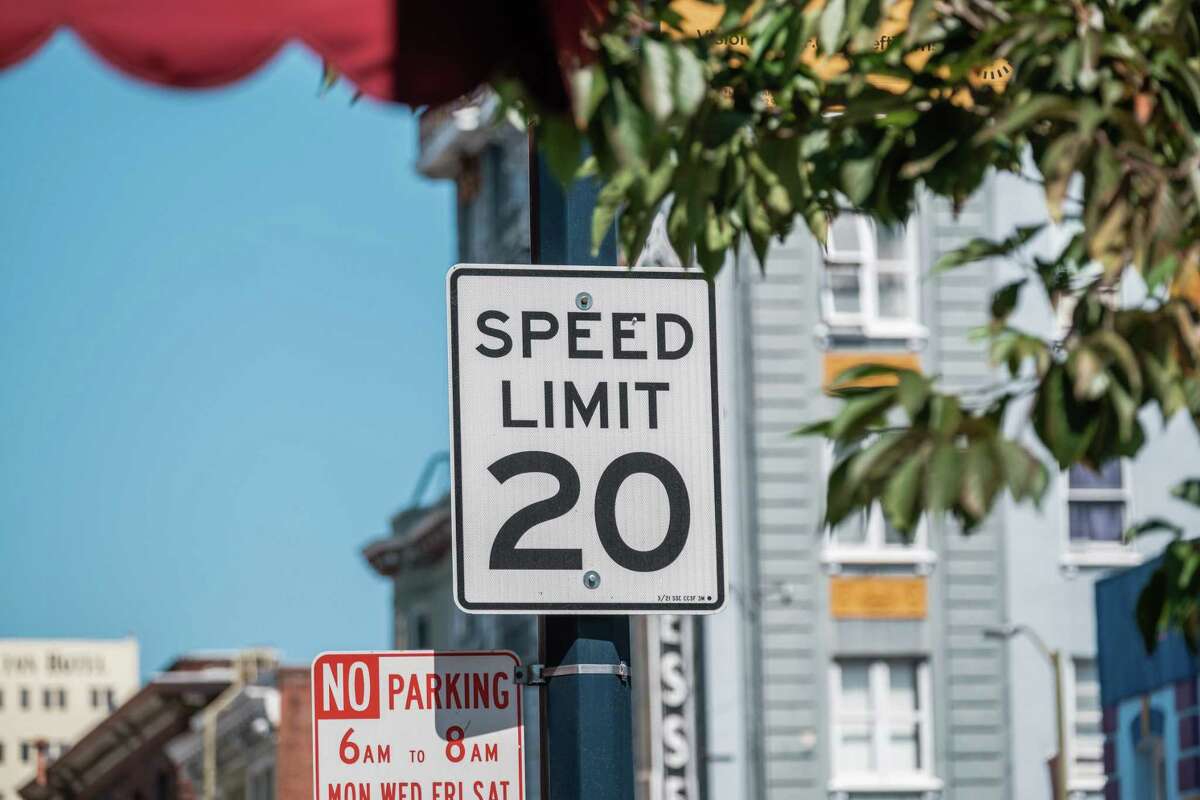 A 20 mph speed limit sign in San Francisco’s Tenderloin neighborhood on August 26, 2021.