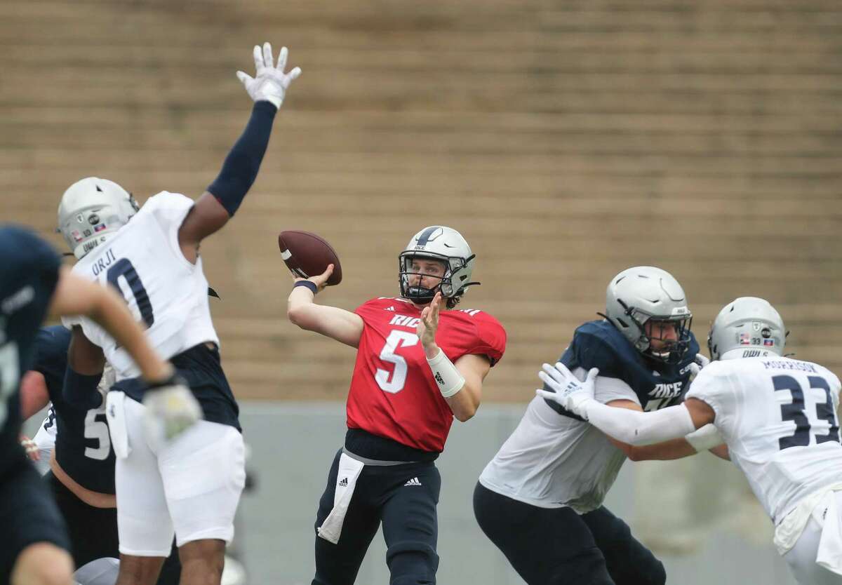 Rice Owls quarterback Wiley Green (5) throws the ball against the defense during the Spring Game at Rice Stadium on Saturday, April 16, 2022, in Houston.