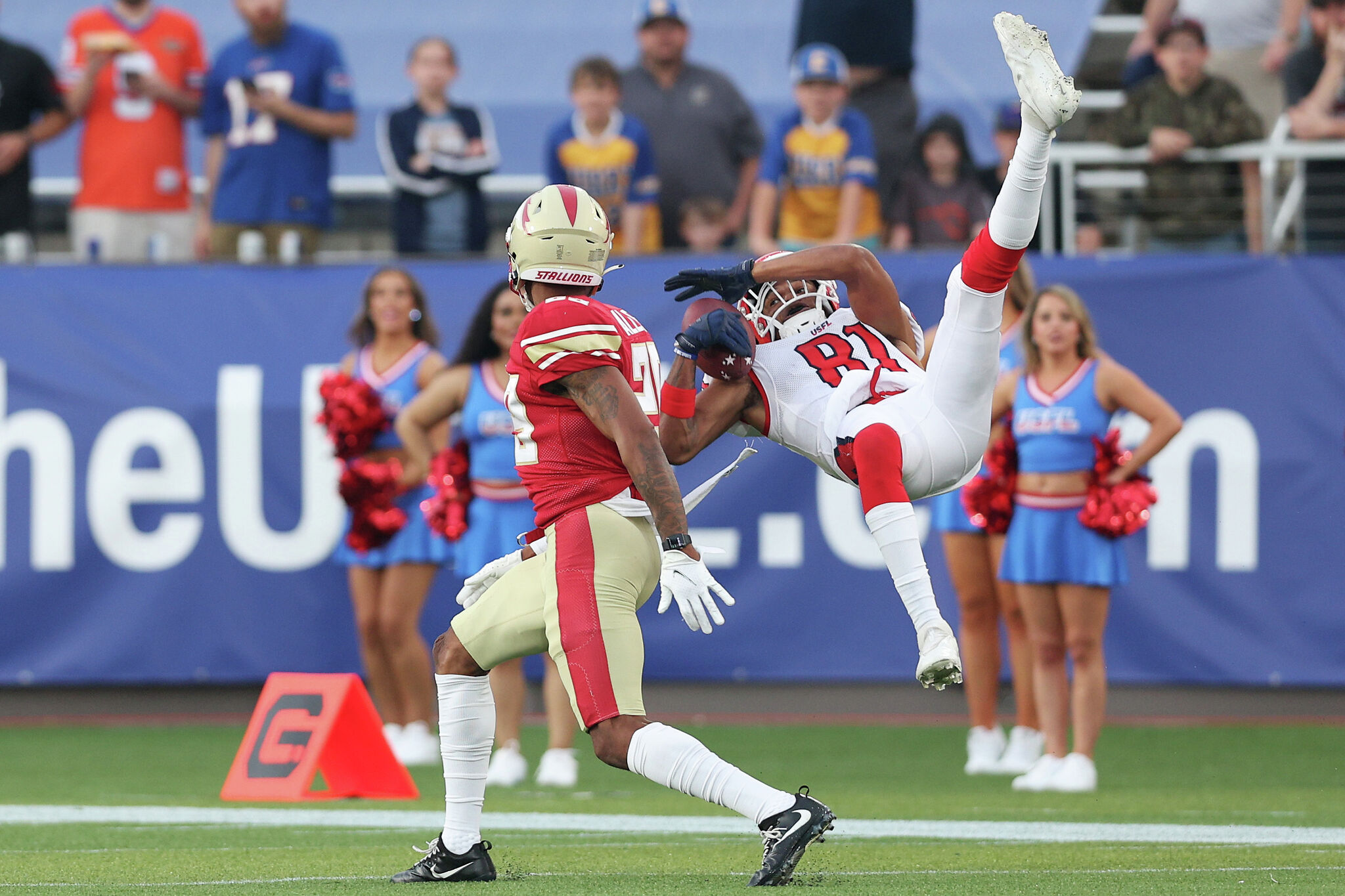 USFL features Ohio football legends & kids day 