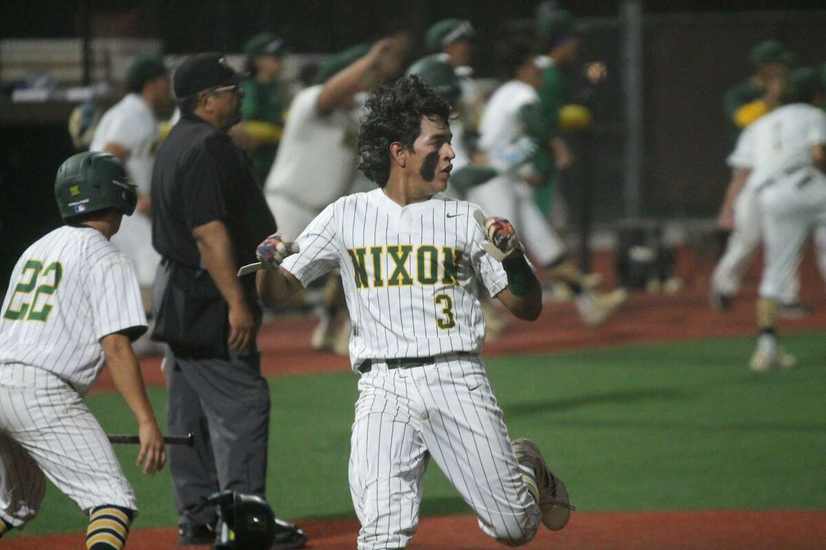 The Nixon Mustangs beat the Del Rio Rams 3-2 on Friday.