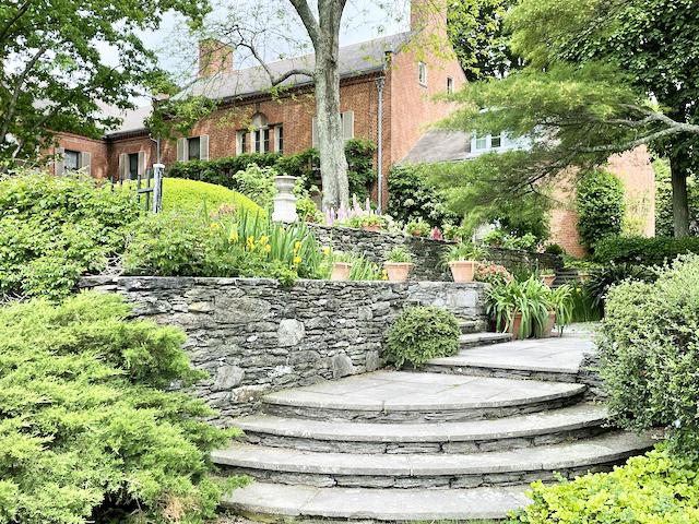 Essex Library to host talk on country's finest Italianate gardens - Vimarsana News