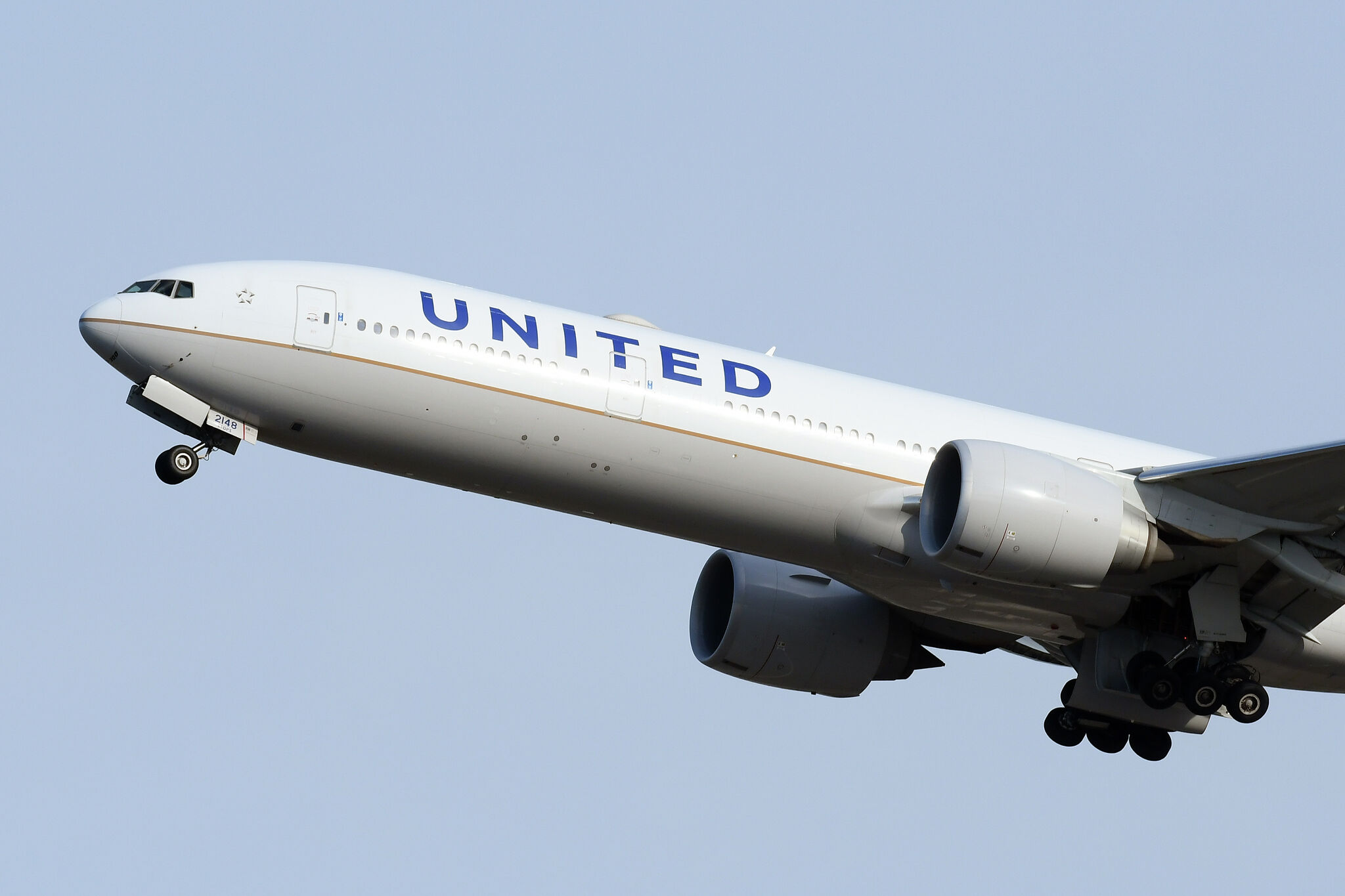 United Airlines changes cancellation policy ahead of busy summer