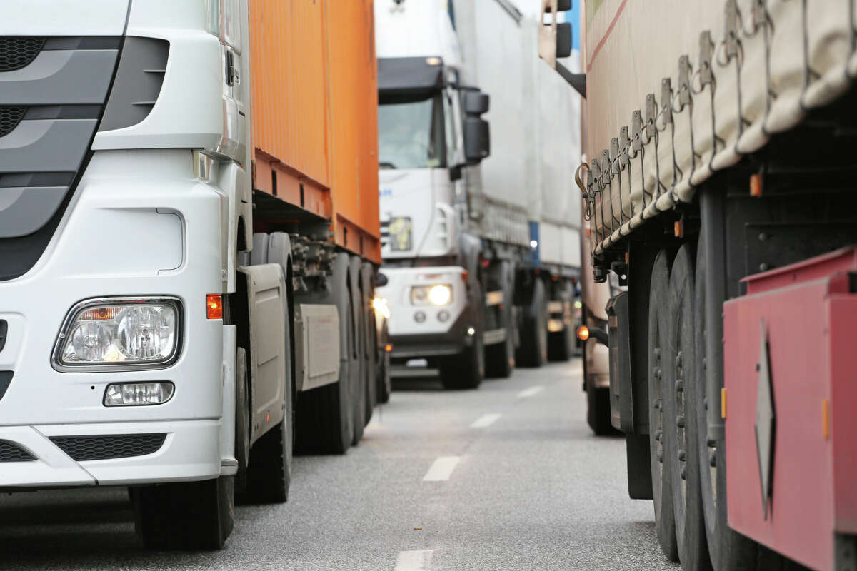 Additional inspections of commercial vehicles entering Texas from Mexico resulted in a loss of $477 million per day for the Lone Star State, according to a local economist. 