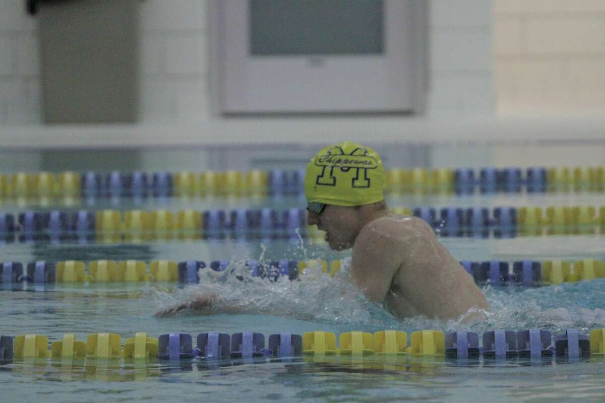 Manistee swim team shares accomplishments with school board