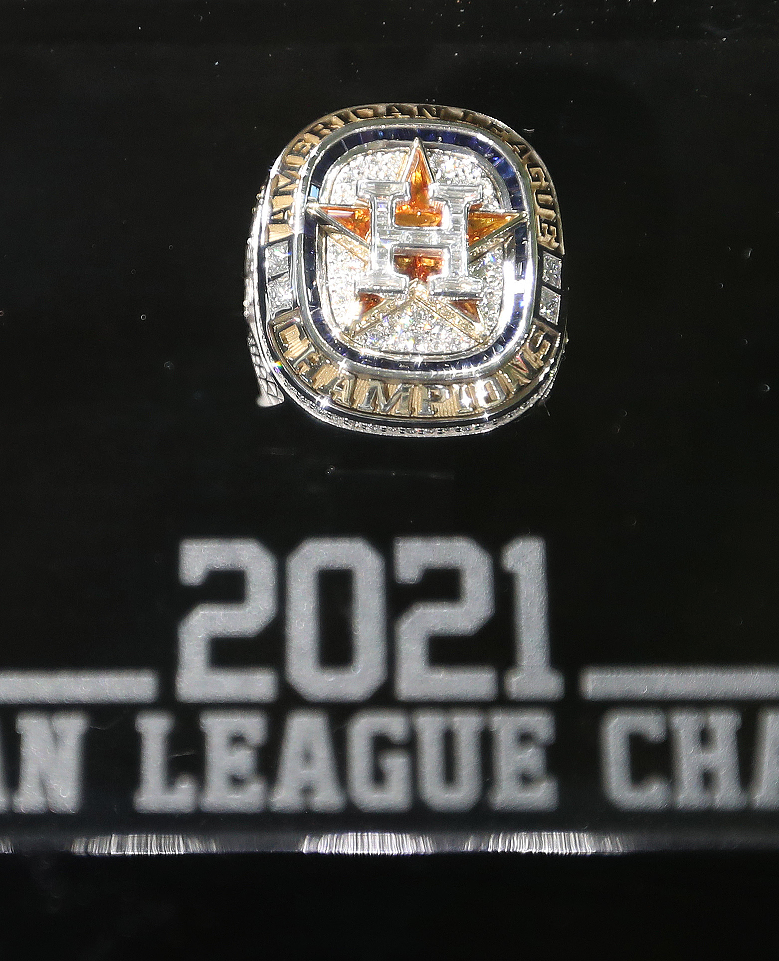 Me wearing real 2017 WS and 2021 ALCS rings : r/Astros
