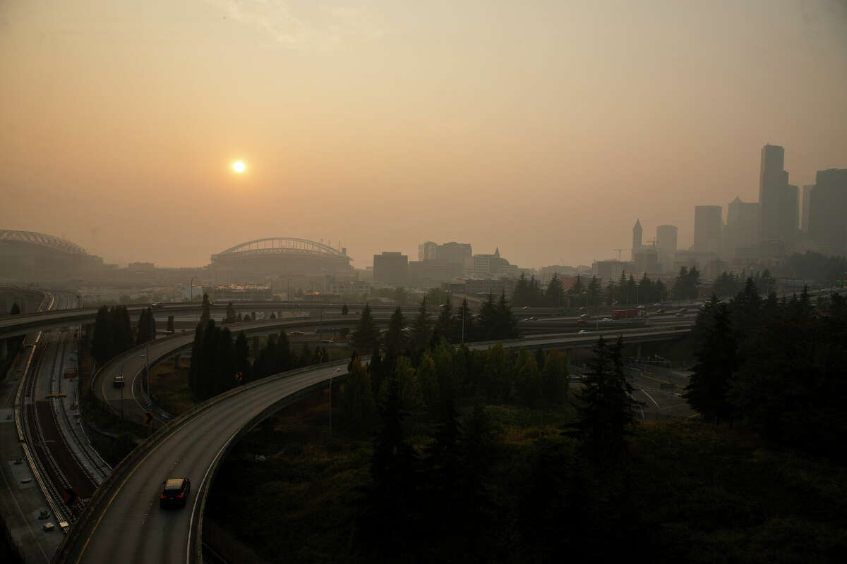 Hazy Seattle skyline due to wildfire smoke. 