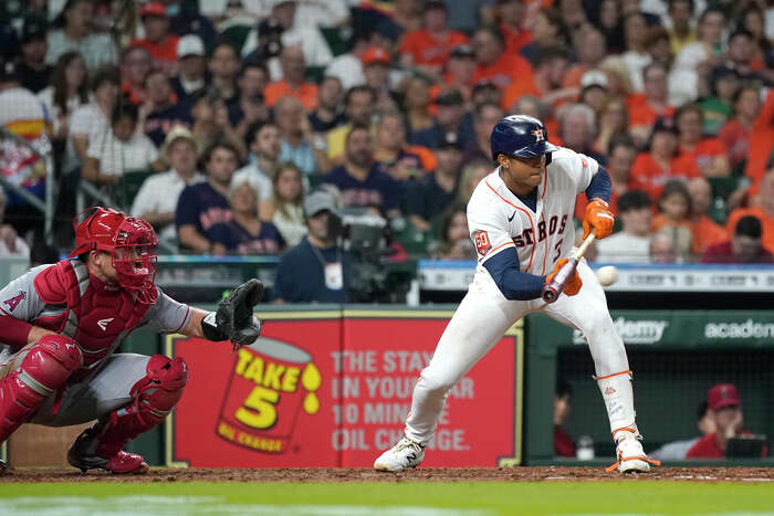 Michael Brantley Takes a Quiet Moment With Dad, Chas McCormick Goes Full  Party Beast, Yordan Hides & Verlander Comes In Hot — Inside the Astros'  Epic Bottle Popping Party in Minny