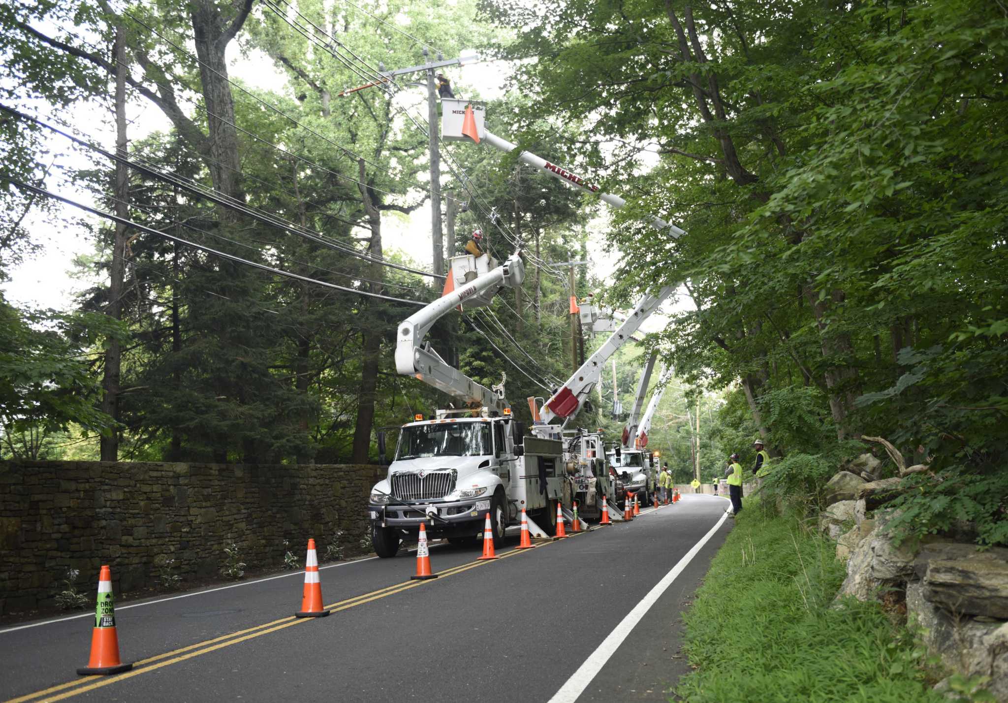 Thousands without power in CT after heavy rain, winds overnight - Vimarsana News