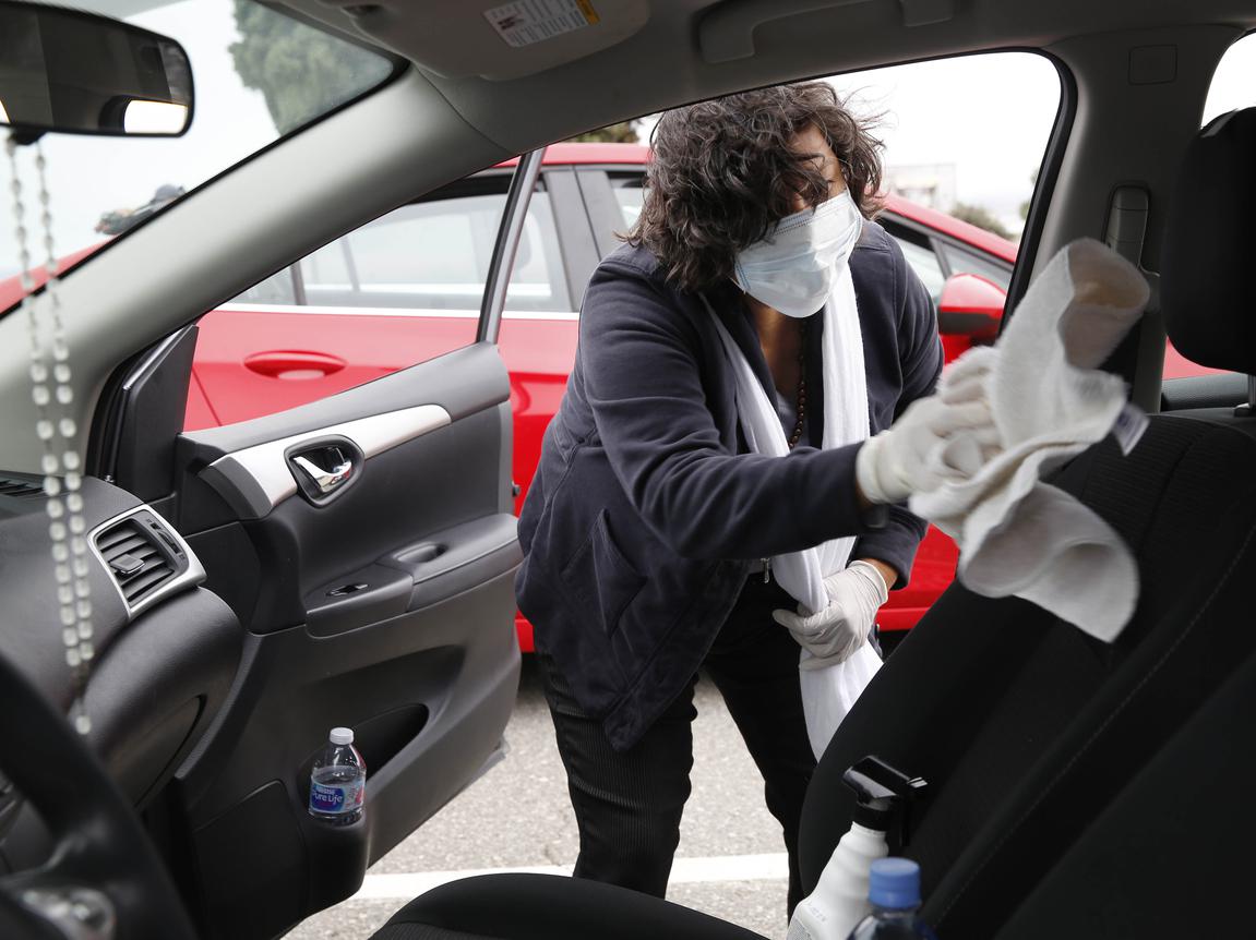 Uber, Lyft facing fines for failing to provide drivers with proper COVID-19 protections