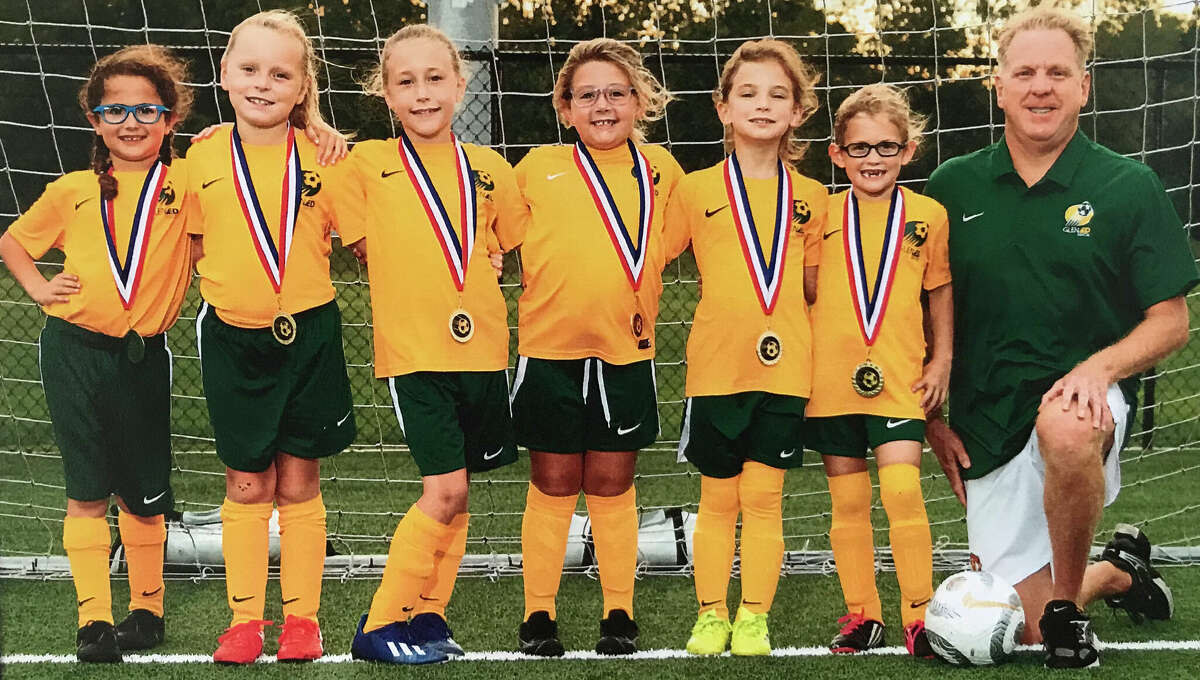 The Glen-Ed Yellow 14/15 G team of Evelyn Briesacher, Brielle Green, Darby Hobin, Cora Riggs, Clare Rose and Madelyn Vehlow. The team is coached by Mike Hobin.   