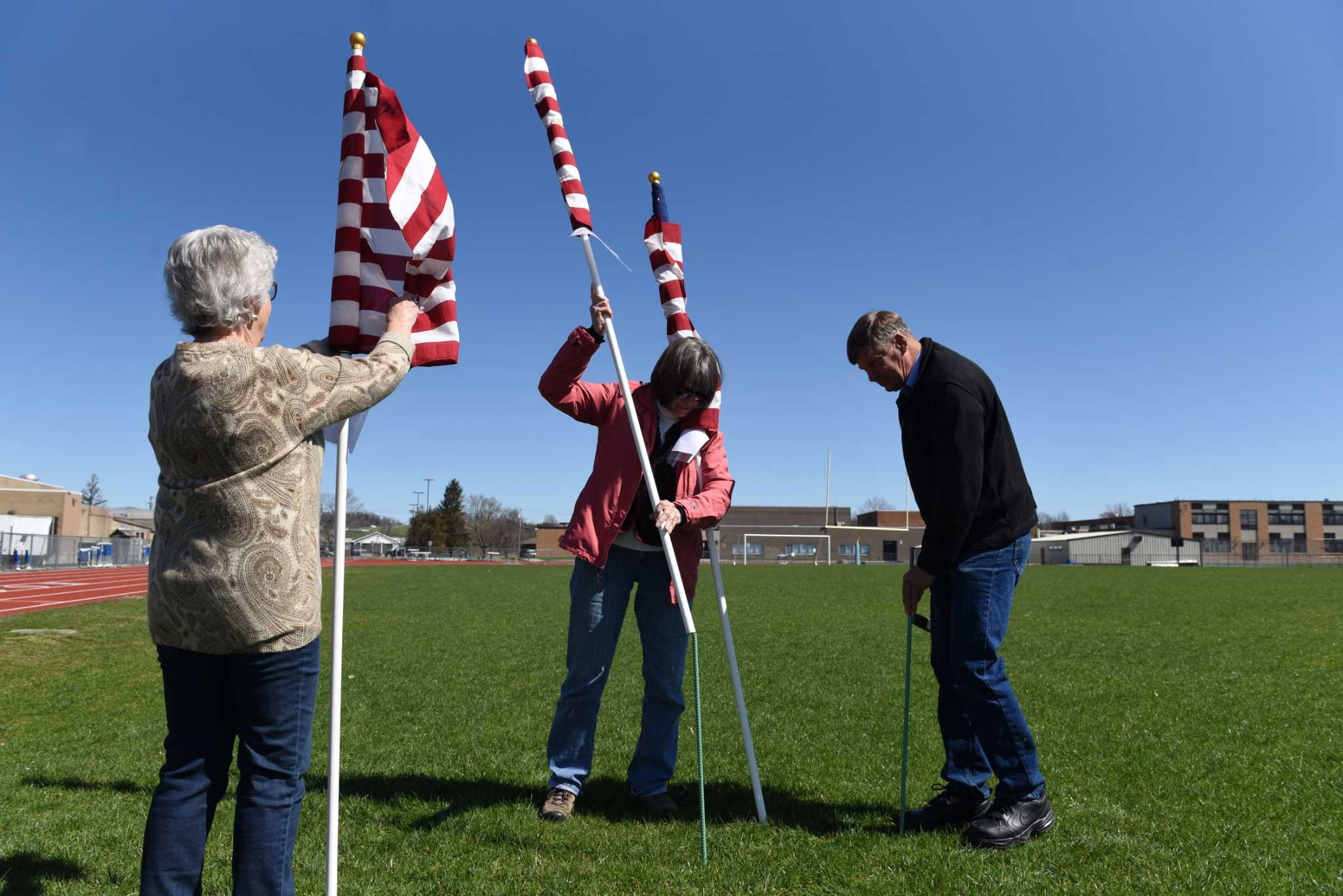 Colonial Flag raising highlights Memorial Day Services – The Times Herald