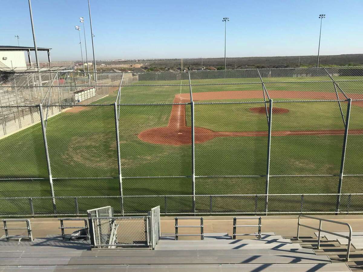 Due to no water pressure in all of south Laredo and at the Bill Johnson Student Activity Center the baseball and softball games scheduled for Tuesday at that location has been postponed.