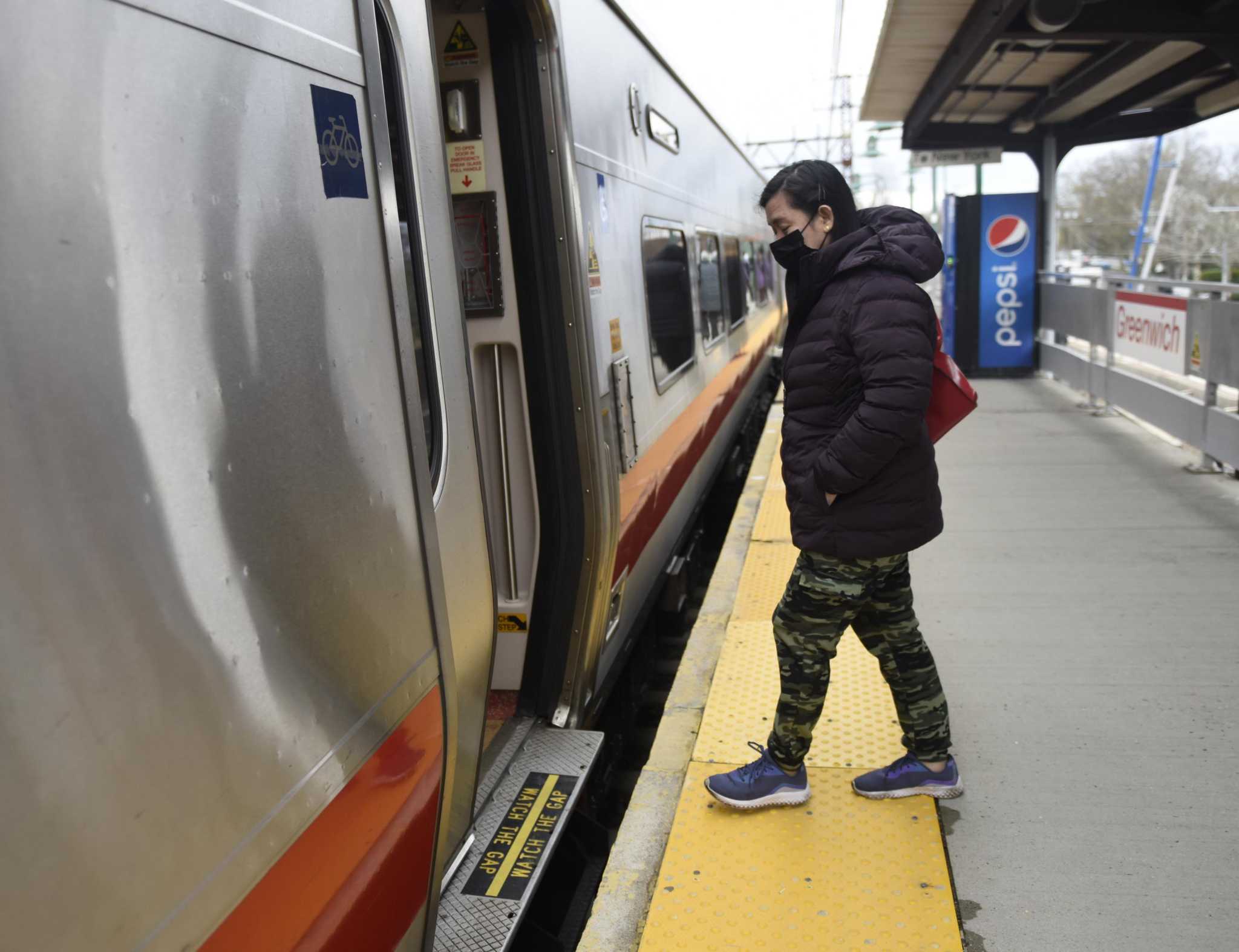 Where you do and don't have to wear a mask on public transit in CT - Vimarsana News