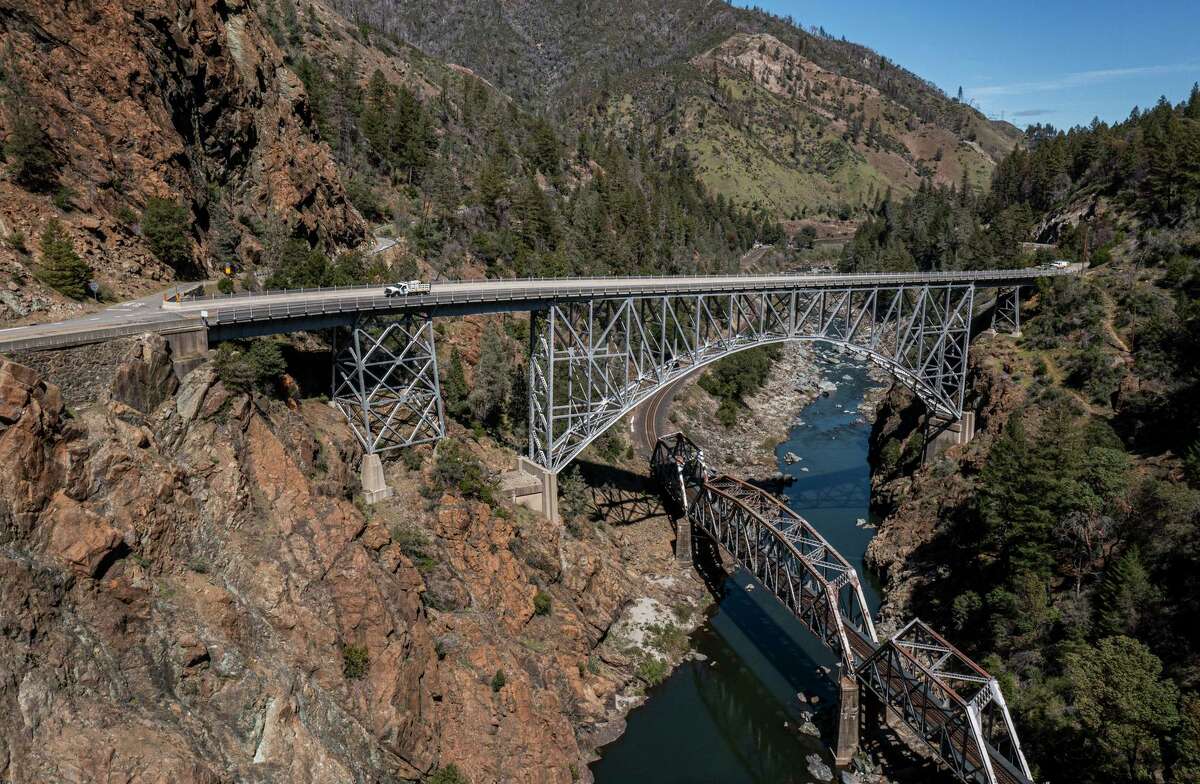 California volcano road trip: from Mount Shasta to Lassen Peak and Lava ...