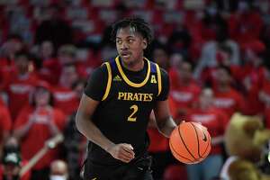 Inside the NCAA men’s basketball transfer portal