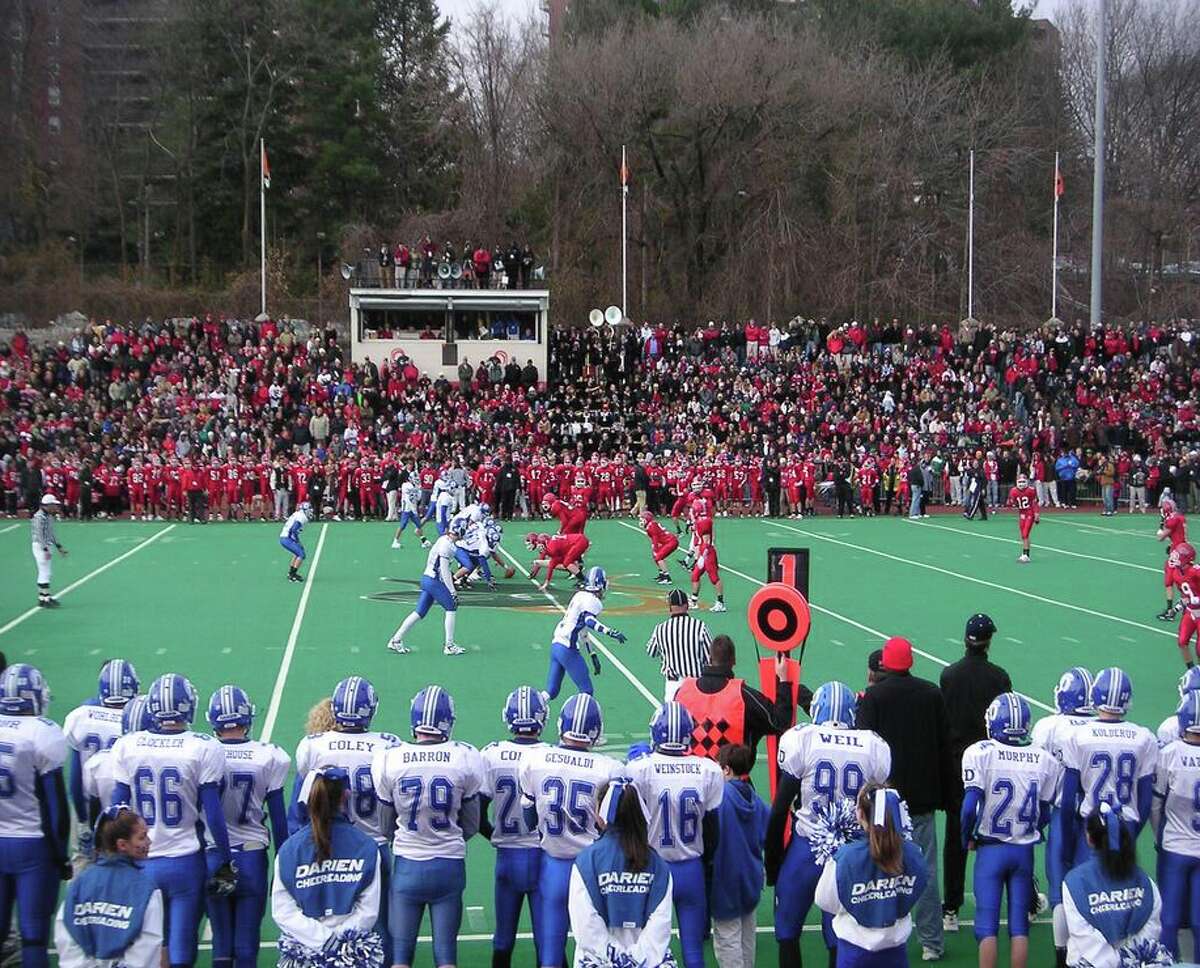 Boyle Stadium during the 2008 Turkey Bowl between New Canaan and Darien (via Darien Football)