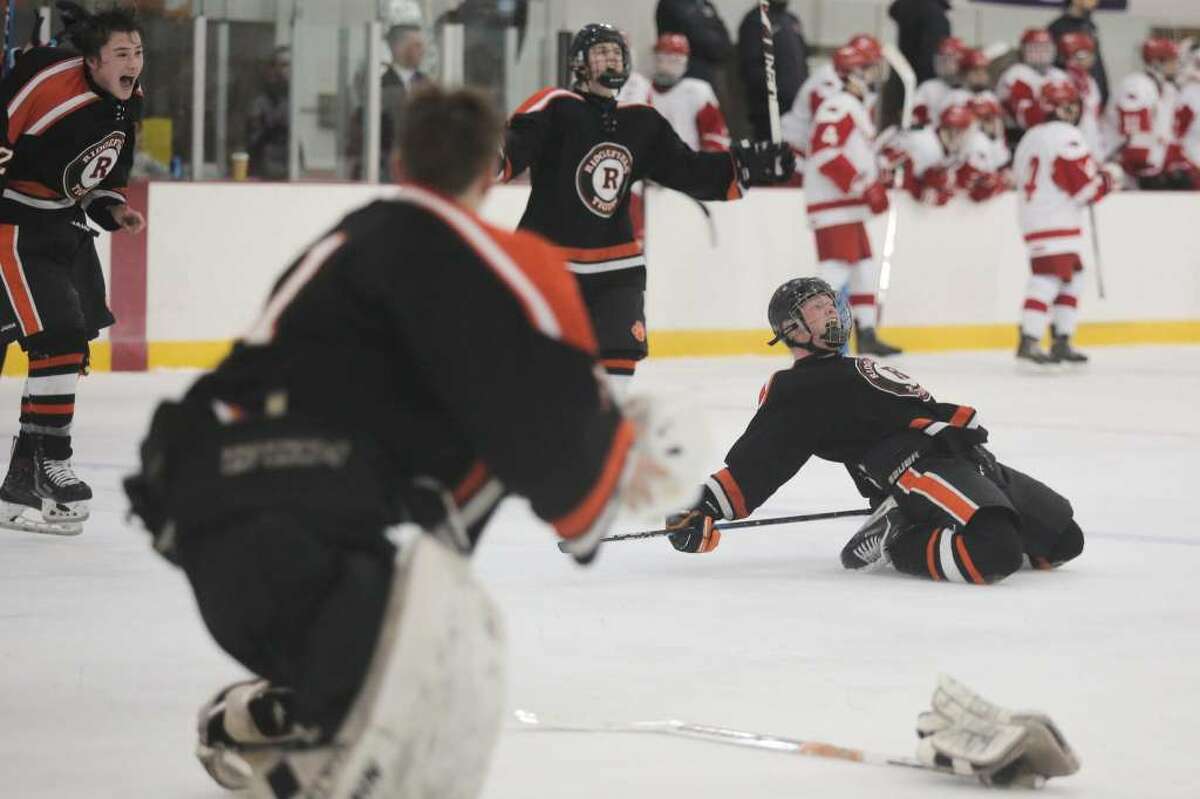 Greenwich Cardinals Hockey Fans