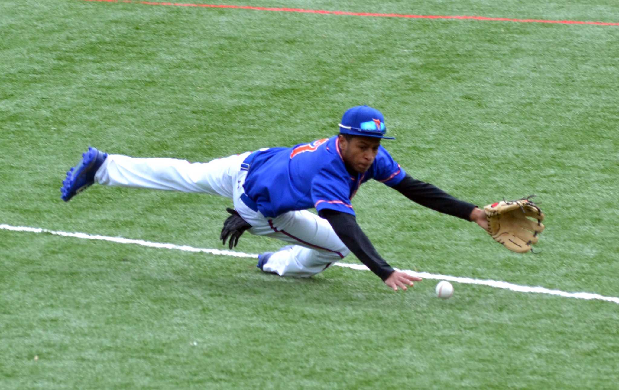 Baseball Hamden stays resilient, holds off Danbury