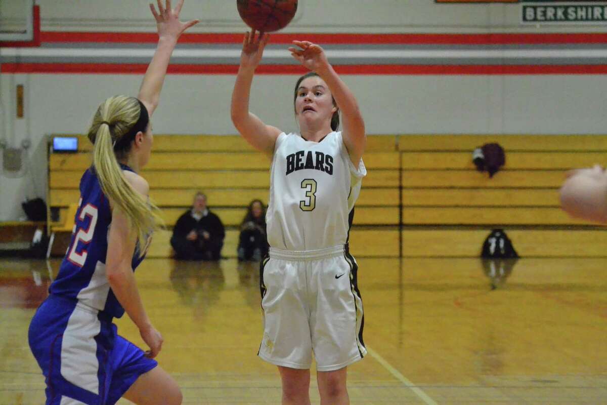 Thomaston’s Nicole Schaefer scored 15 points in the Golden Bears win to advance to the BL finals on Friday night.