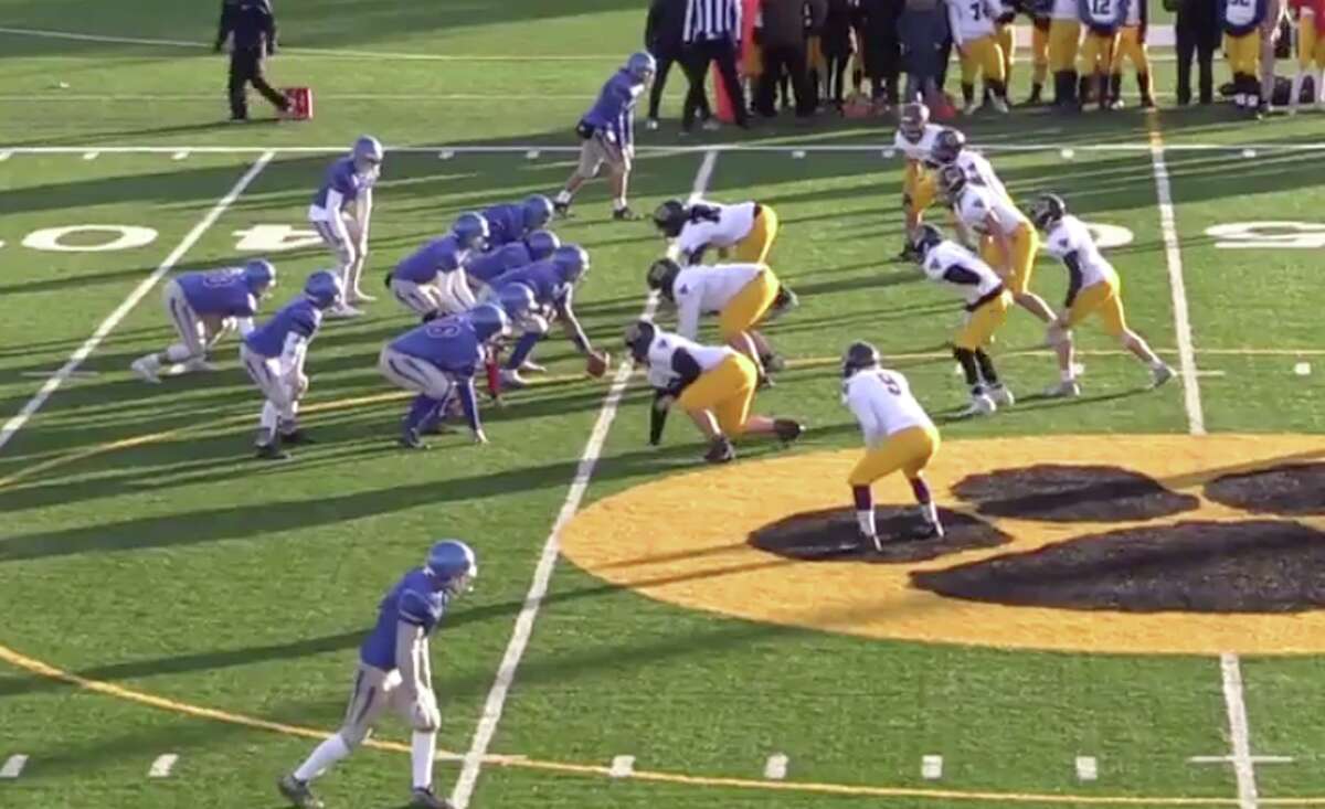 Pequot Football 2019 OLD SAYBROOK / WESTBROOK