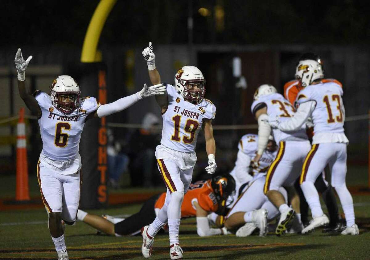 GameTimeCT Football Pick'Em Podcast: State Quarterfinals selections