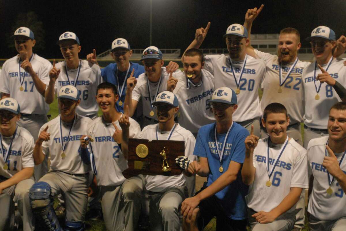 No. 1 Rocky Hill captured the school’s first Class M state baseball title with a 4-3 win over Haddam-Killingworth Saturday night at Palmer Field. Photo by Jimmy Zanor – Middletown Press