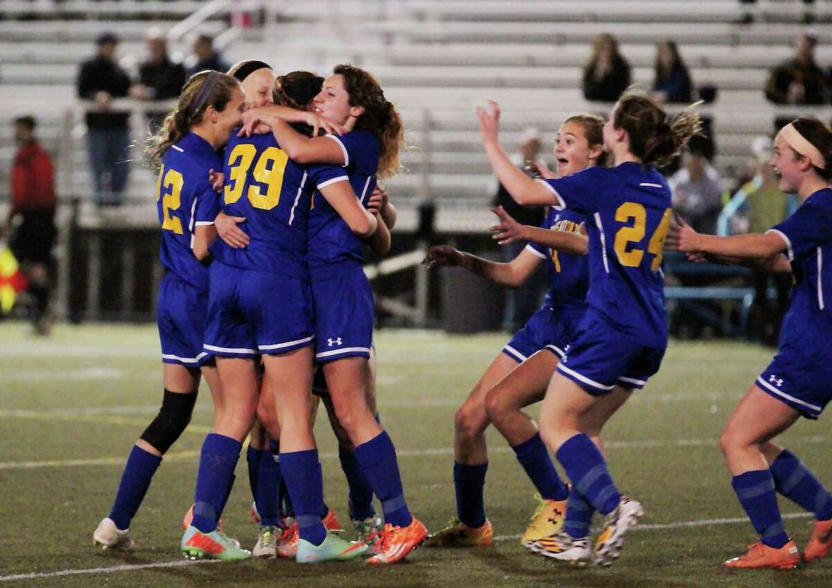 Class S girls soccer: No. 3 Housatonic advances to final