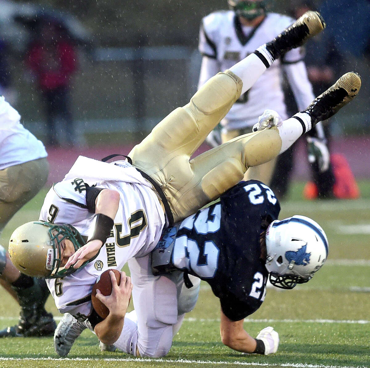 Football Wins Advances to Semi-Finals - Notre Dame High School Athletics