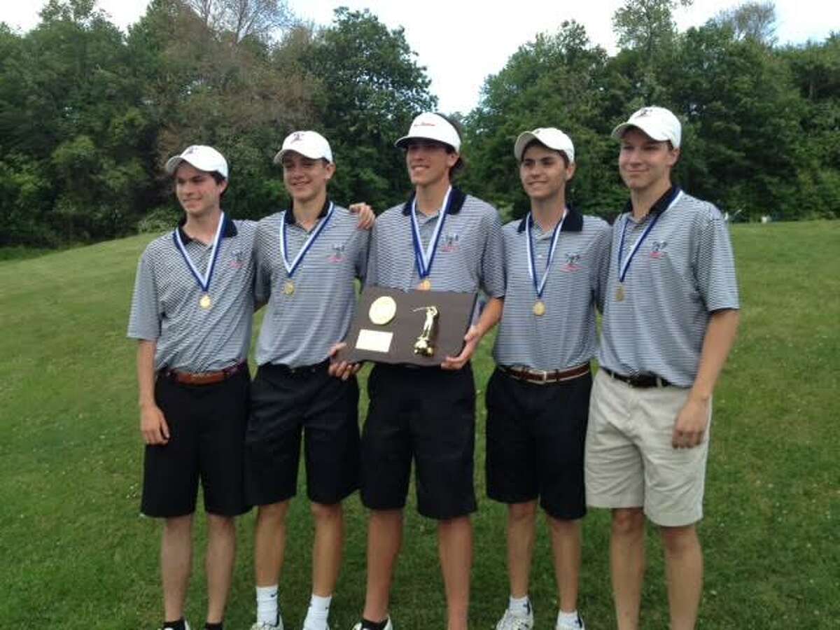 The New Canaan boys golf team won the CIAC D-II Golf Championbship with a score of 315.