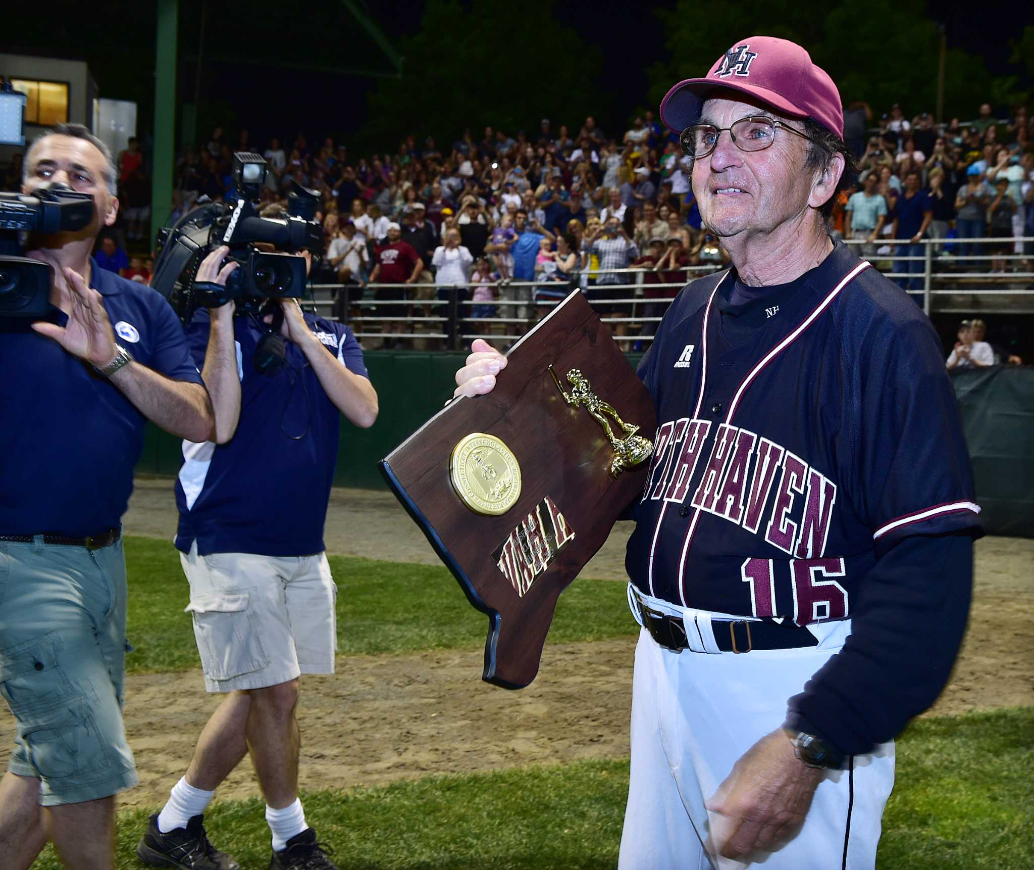 Bob DeMayo, longest tenured coach in state, retires from North Haven baseball - Vimarsana News