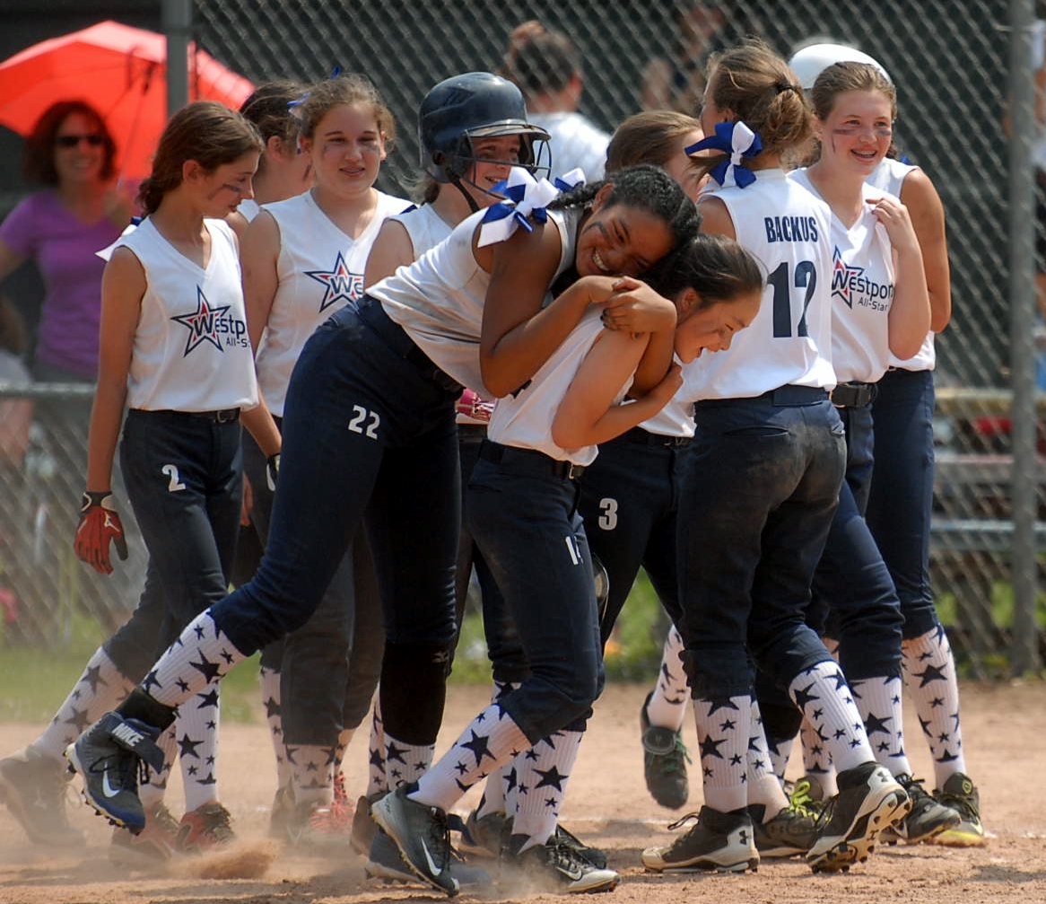 Little League Softball Westport Wins District 2 Title Over Fairfield   RawImage 