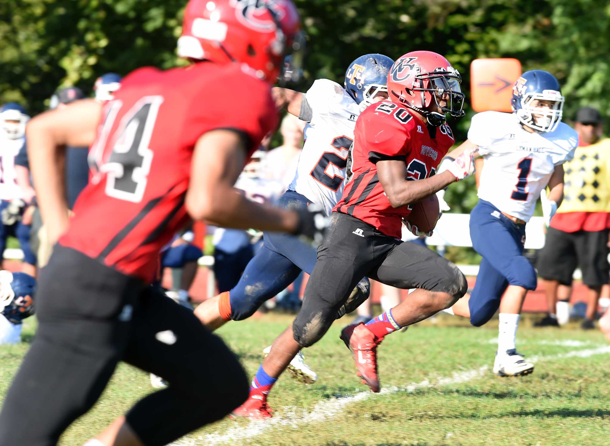 Football: Five second-quarter touchdowns propel Wilbur Cross past Lyman ...
