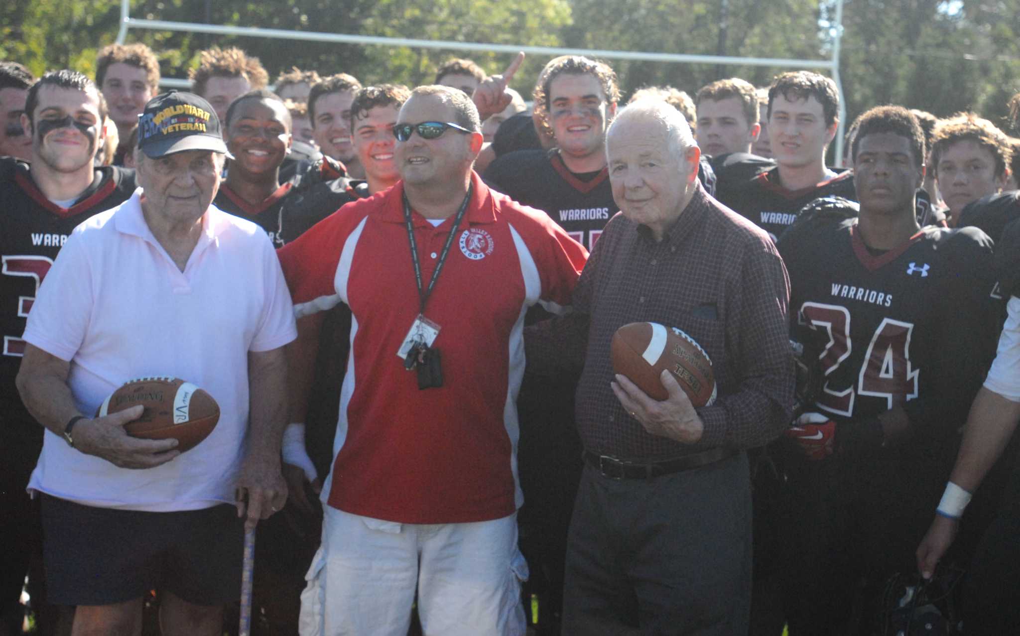 Football: Valley Regional right at home in Old Lyme